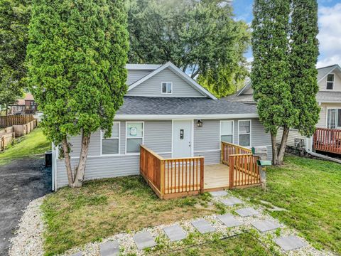 Tiny photo for 42425 N Park Lane E, Antioch, IL 60002 (MLS # 12469254)