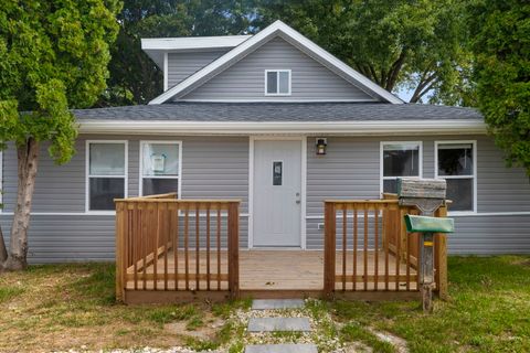 Tiny photo for 42425 N Park Lane E, Antioch, IL 60002 (MLS # 12469254)