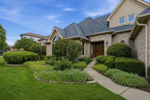 Tiny photo for 6183 Tyrnbury Drive, Lisle, IL 60532 (MLS # 12771140)