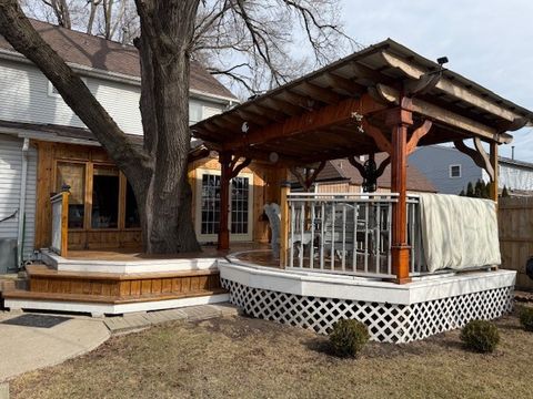 Tiny photo for 129 E Victoria Drive, Northlake, IL 60164 (MLS # 12557429)