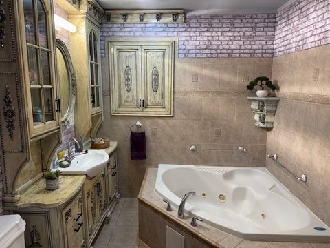 Tiny photo for 129 E Victoria Drive, Northlake, IL 60164 (MLS # 12557429)