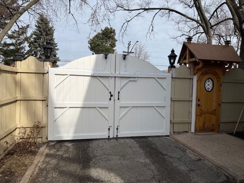 Tiny photo for 129 E Victoria Drive, Northlake, IL 60164 (MLS # 12557429)