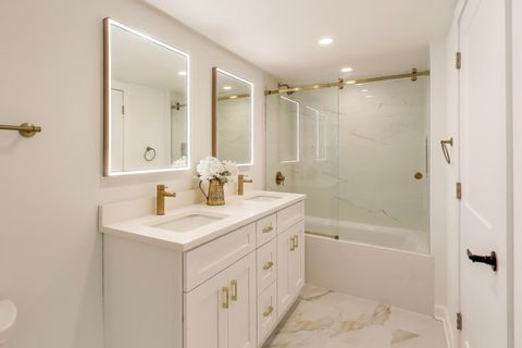 Tiny photo for 832 N Delphia Avenue, Park Ridge, IL 60068 (MLS # 12542224)