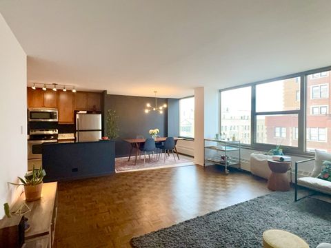 Tiny photo for 360 W Wellington Avenue #15D, Chicago, IL 60657 (MLS # 12619153)