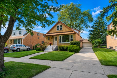 Photo of 4232 W 109th Street, Oak Lawn, IL 60453 (MLS # 12767653)