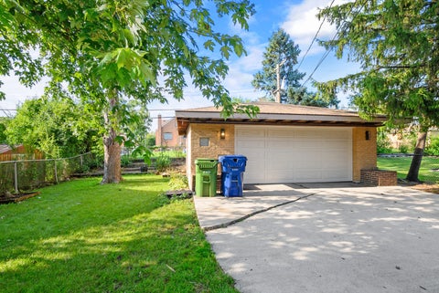 Tiny photo for 4232 W 109th Street, Oak Lawn, IL 60453 (MLS # 12767653)