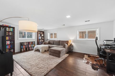 Tiny photo for 838 S Saylor Avenue, Elmhurst, IL 60126 (MLS # 12607576)