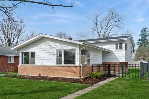 Photo of 838 S Saylor Avenue, Elmhurst, IL 60126 (MLS # 12607576)