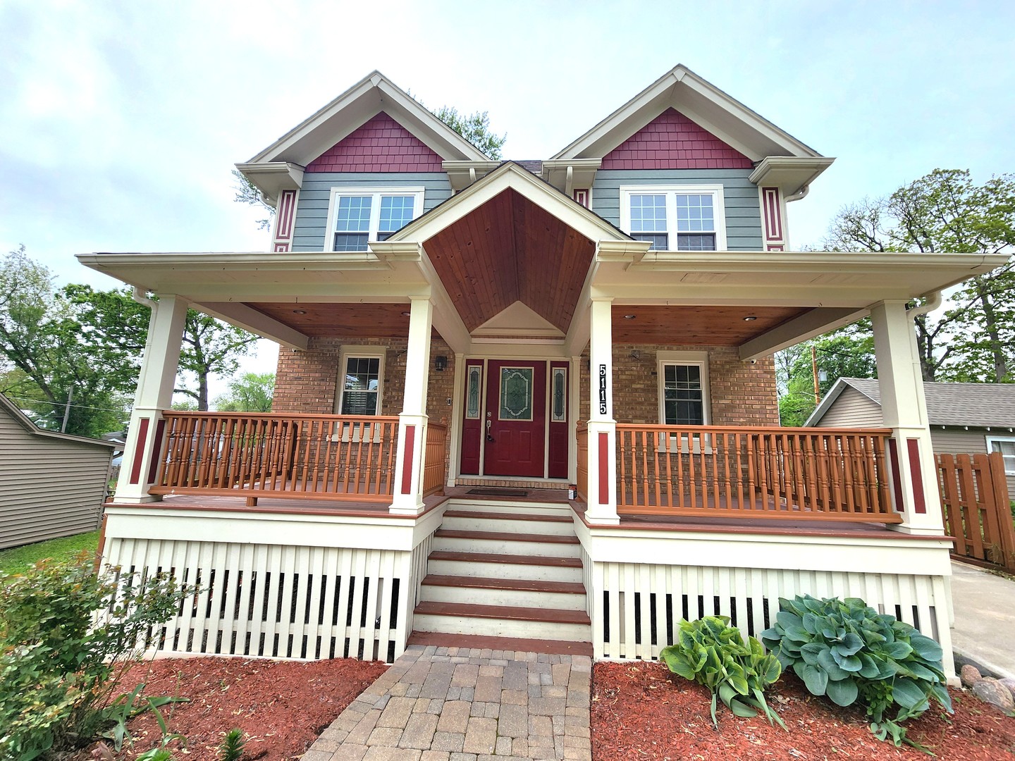 5115 East Lane