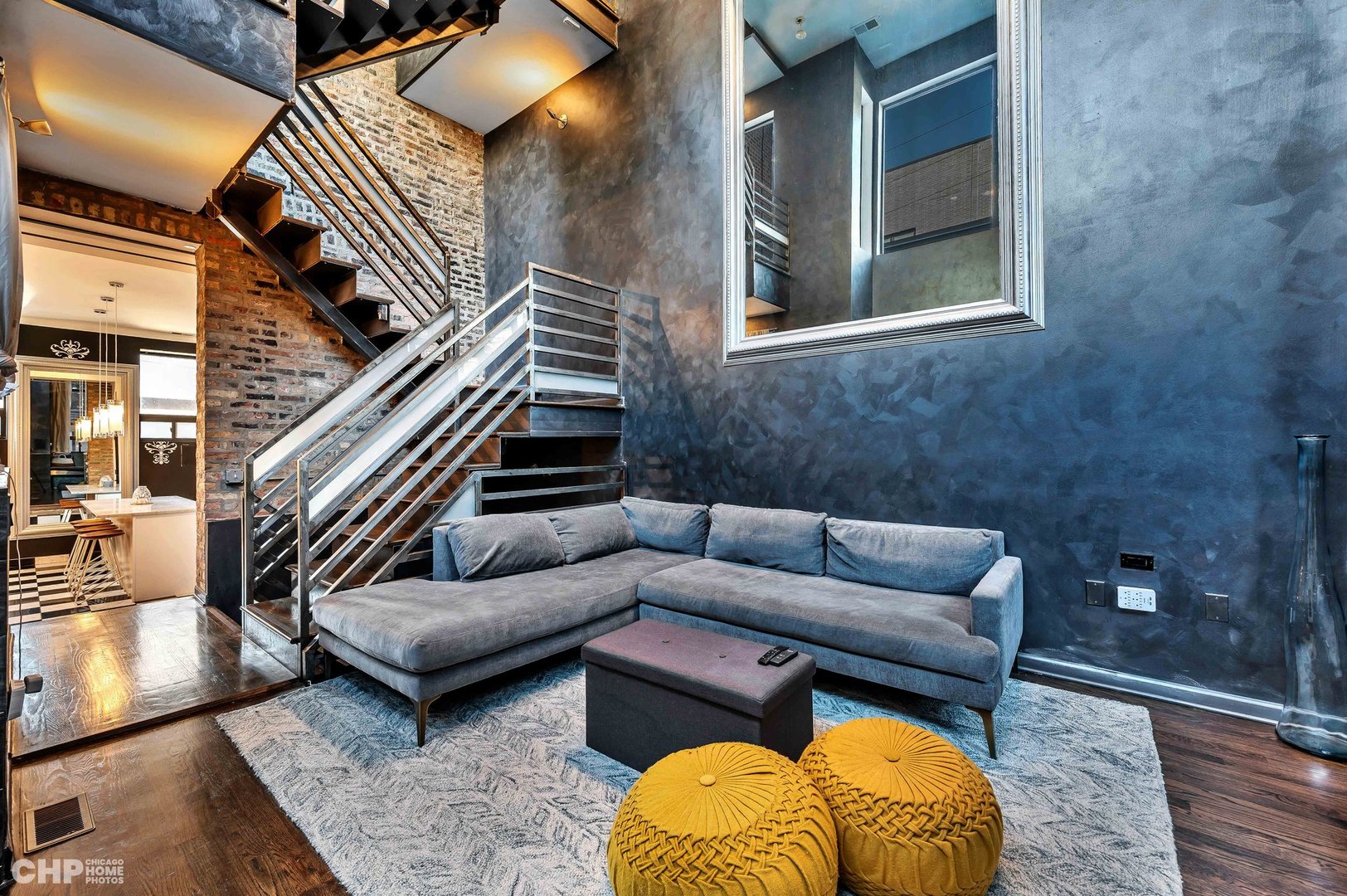 1424 W Grand Avenue 5