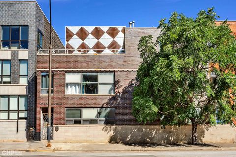 1424 W Grand Avenue 5 Chicago IL 60642