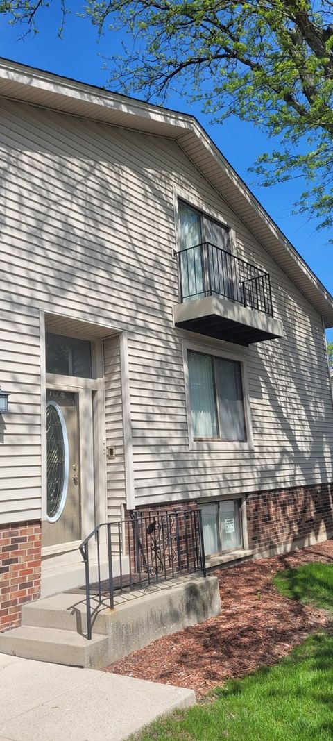 Photo of 18622 Golfview Drive, Hazel Crest, IL 60429 (MLS # 12488325)