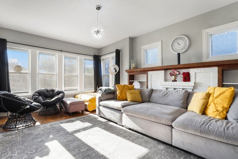 Tiny photo for 10114 S Peoria Street, Chicago, IL 60643 (MLS # 12657754)