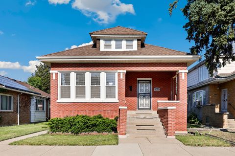 Photo of 10114 S Peoria Street, Chicago, IL 60643 (MLS # 12657754)