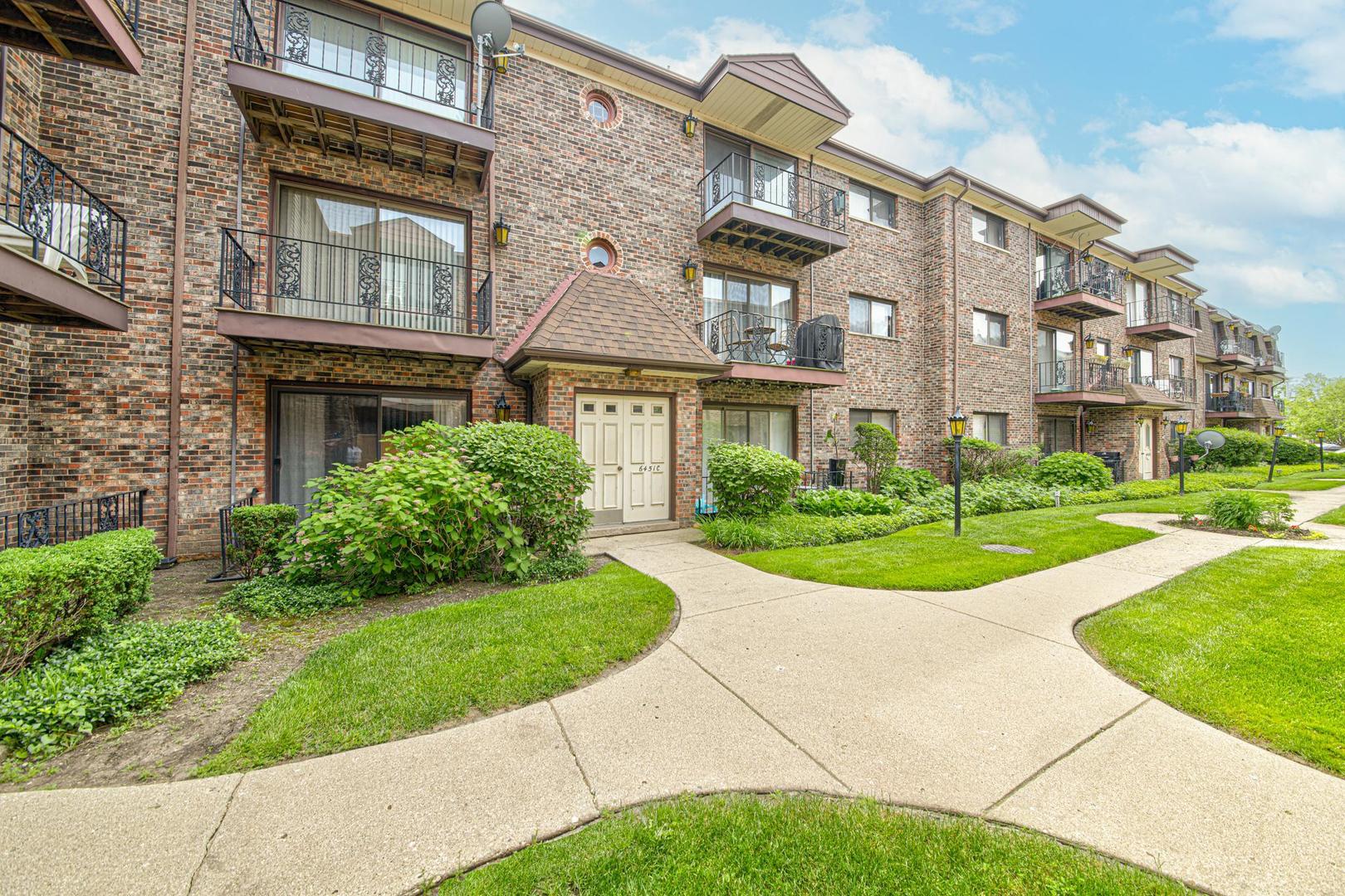 6451 N Northwest Highway C-2S