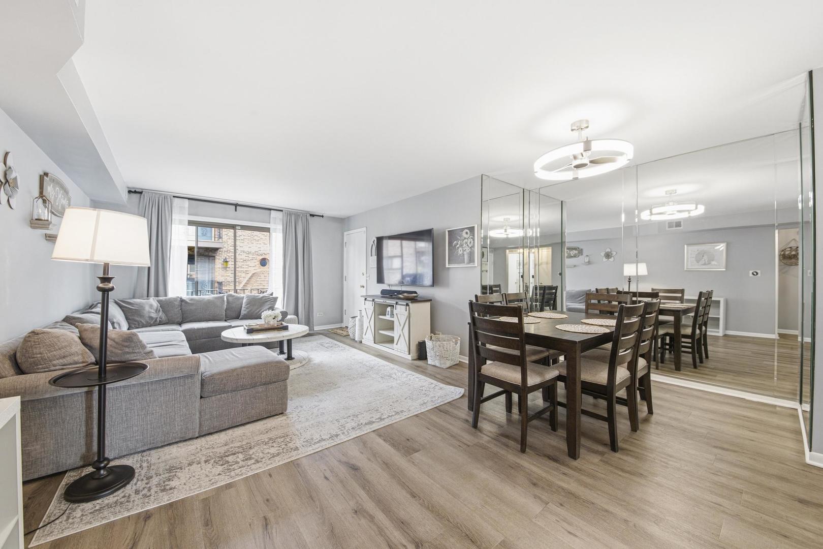 6451 N Northwest Highway C-2S