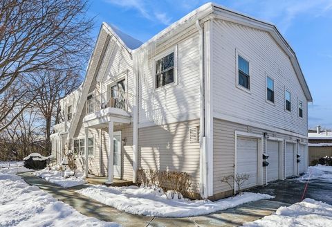 1142 Inverrary Lane D-86 Deerfield IL 60015