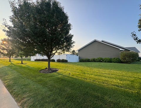 Tiny photo for 500 River King Road, Clinton, IA 52732 (MLS # 12744317)