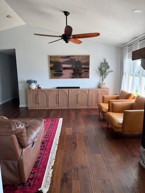 Tiny photo for 500 River King Road, Clinton, IA 52732 (MLS # 12744317)
