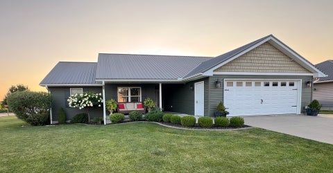 Photo of 500 River King Road, Clinton, IA 52732 (MLS # 12744317)