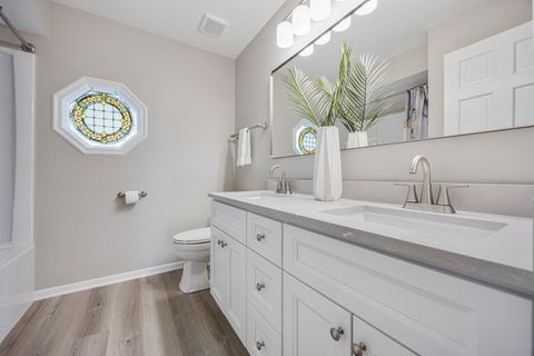 Tiny photo for 201 N Cambridge Drive, Geneva, IL 60134 (MLS # 12503313)