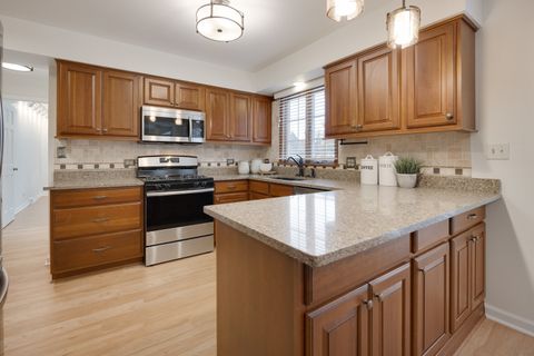 Tiny photo for 201 N Cambridge Drive, Geneva, IL 60134 (MLS # 12503313)