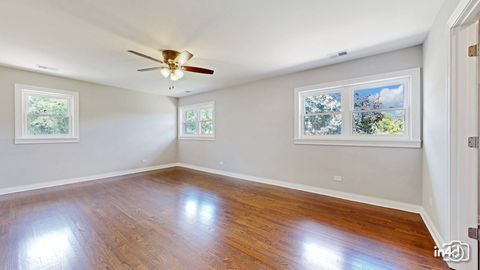 Tiny photo for 124 E Monterey Avenue, Schaumburg, IL 60193 (MLS # 12332029)