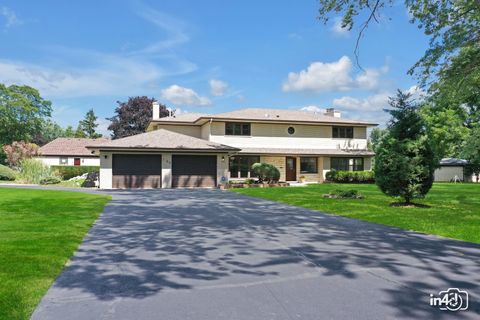 Photo of 124 E Monterey Avenue, Schaumburg, IL 60193 (MLS # 12332029)