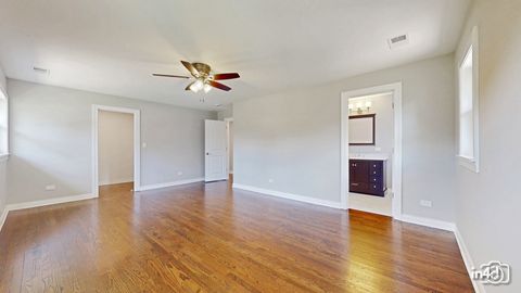 Tiny photo for 124 E Monterey Avenue, Schaumburg, IL 60193 (MLS # 12332029)
