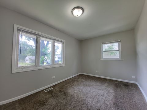 Tiny photo for 349 E Maple Drive, Glenwood, IL 60425 (MLS # 12439034)
