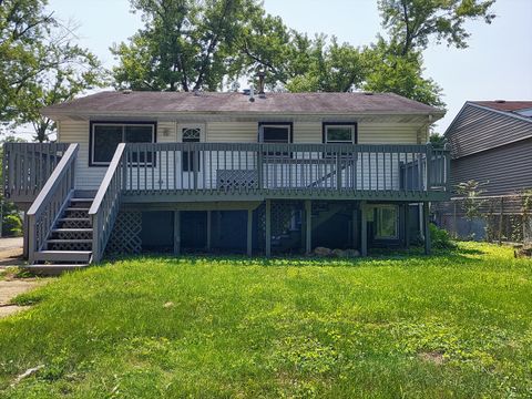 Tiny photo for 349 E Maple Drive, Glenwood, IL 60425 (MLS # 12439034)