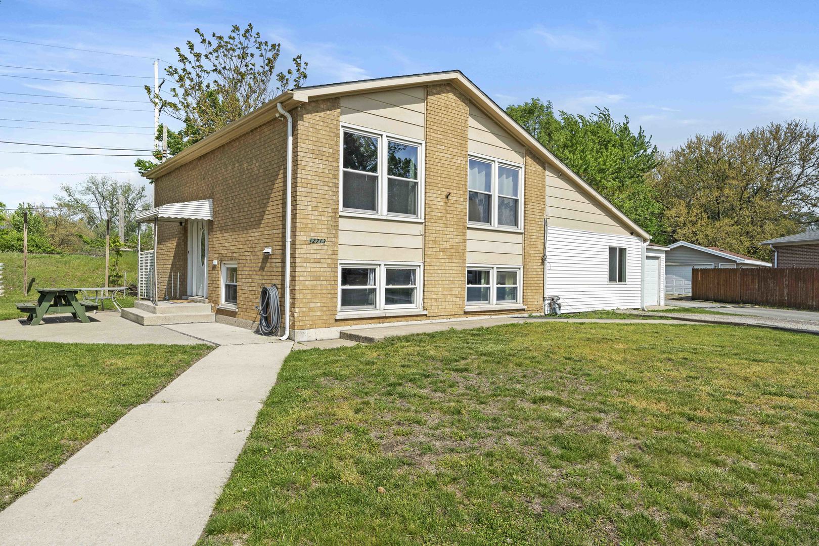 12713 S Escanaba Avenue