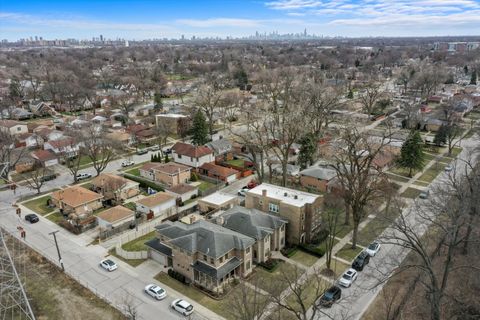 Tiny photo for 7745 KENTON Avenue, Skokie, IL 60076 (MLS # 12584531)