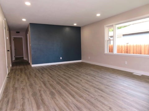 Tiny photo for 555 Elsie Avenue, Crest Hill, IL 60403 (MLS # 12737293)