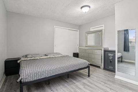 Tiny photo for 1625 Dennison Road, Hoffman Estates, IL 60169 (MLS # 12590293)