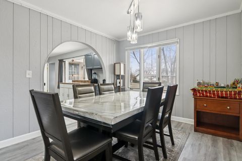 Tiny photo for 1625 Dennison Road, Hoffman Estates, IL 60169 (MLS # 12590293)