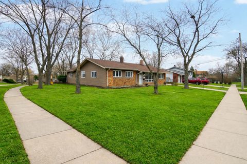 Photo of 1625 Dennison Road, Hoffman Estates, IL 60169 (MLS # 12590293)