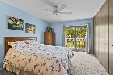 Tiny photo for 139 Windsor Drive #123, Vernon Hills, IL 60061 (MLS # 12465203)