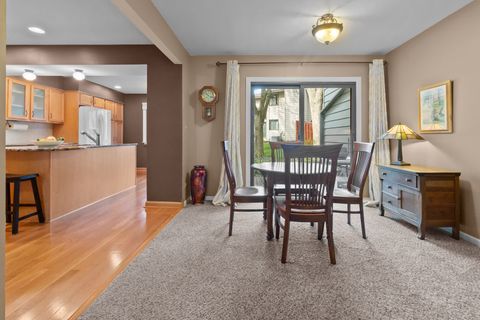 Tiny photo for 139 Windsor Drive #123, Vernon Hills, IL 60061 (MLS # 12465203)