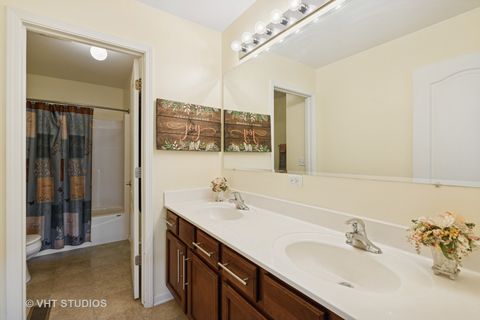 Tiny photo for 11581 BEACON Avenue, Huntley, IL 60142 (MLS # 12452481)