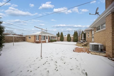 Tiny photo for 8229 W Giddings Street, Norridge, IL 60706 (MLS # 12596517)