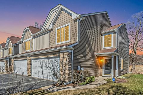 Tiny photo for 377 Locksley Drive, Streamwood, IL 60107 (MLS # 12614486)