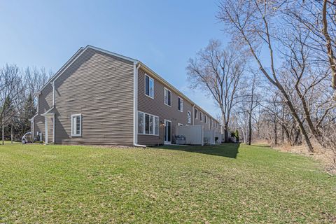 Tiny photo for 377 Locksley Drive, Streamwood, IL 60107 (MLS # 12614486)