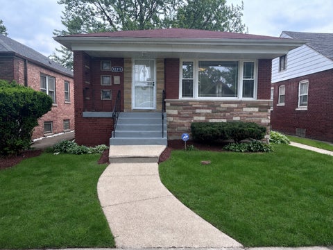 Photo of 12211 S Lafayette Avenue, Chicago, IL 60628 (MLS # 12671113)
