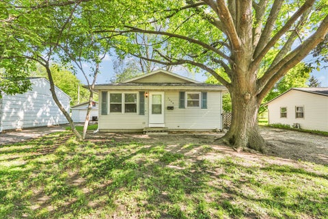 Photo of 2308 Lantern Hill Drive, Urbana, IL 61802 (MLS # 12631762)