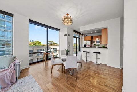 Tiny photo for 233 E 13th Street #601, Chicago, IL 60605 (MLS # 12493240)