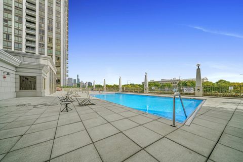 Tiny photo for 233 E 13th Street #601, Chicago, IL 60605 (MLS # 12493240)