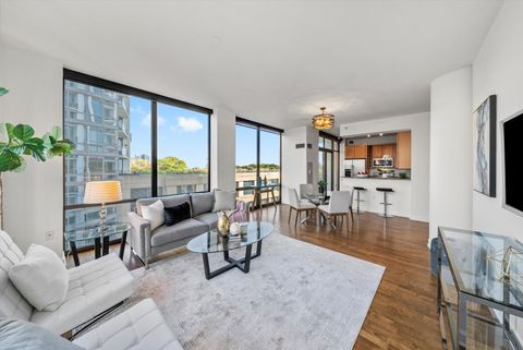 Tiny photo for 233 E 13th Street #601, Chicago, IL 60605 (MLS # 12493240)