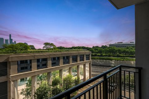 Tiny photo for 233 E 13th Street #601, Chicago, IL 60605 (MLS # 12493240)