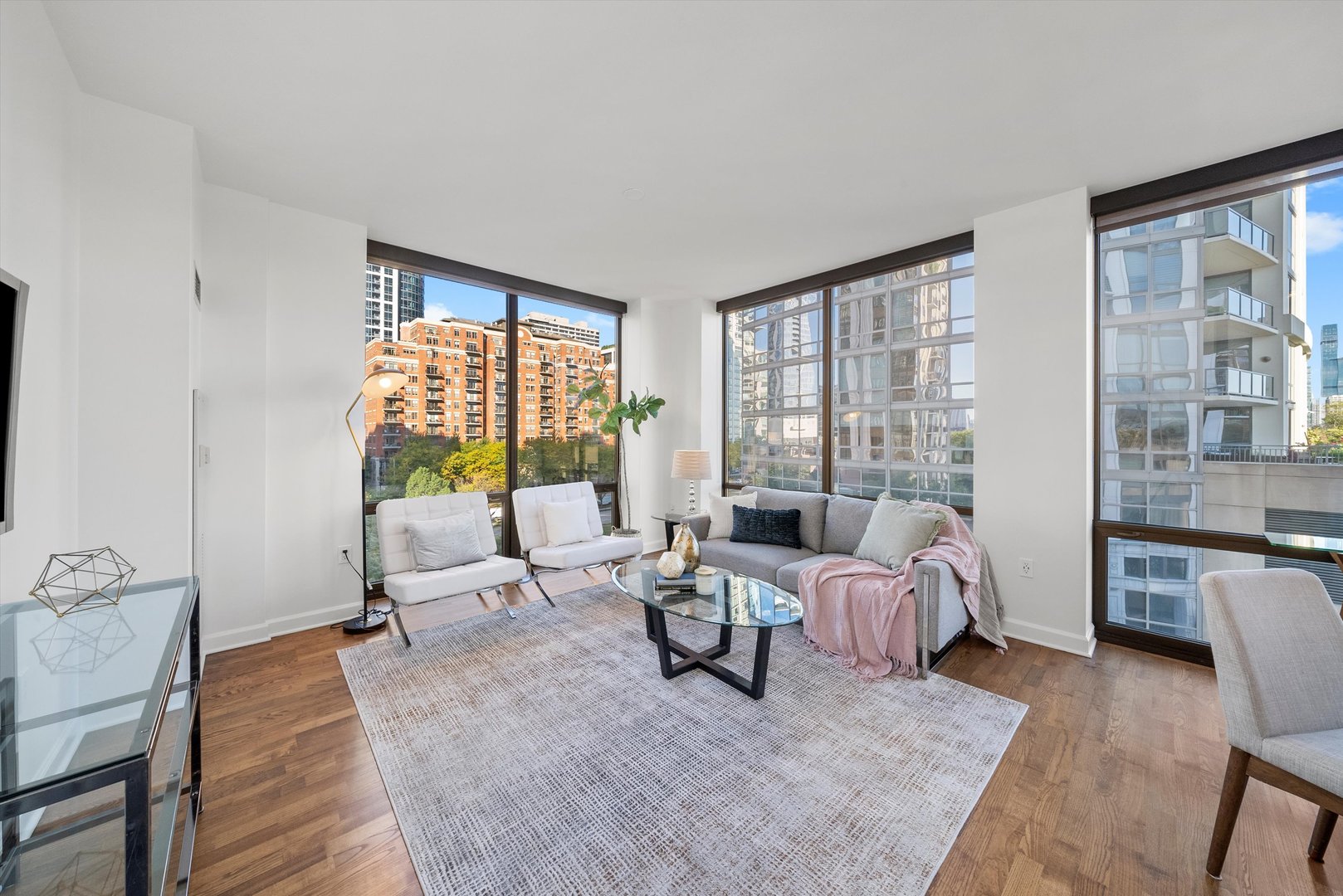 233 E 13th Street 601